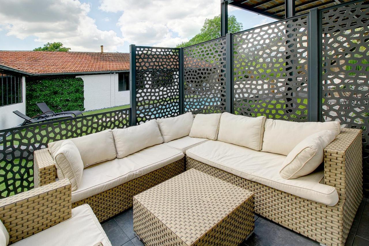 27, Faubourg Apartment Beaune  Luaran gambar