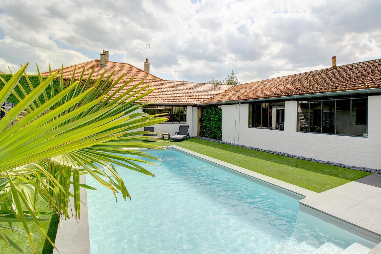 27, Faubourg Apartment Beaune  Luaran gambar